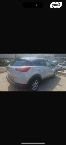 מודעת רכב מאזדה CX-3