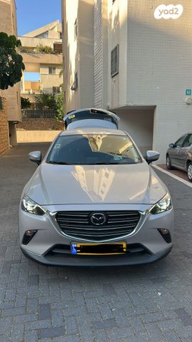 מודעת רכב מאזדה CX-3