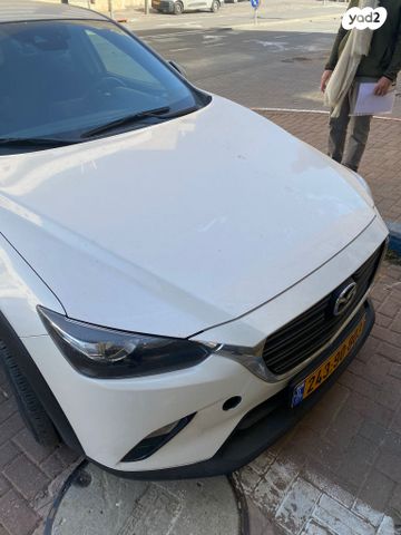 מודעת רכב מאזדה CX-3