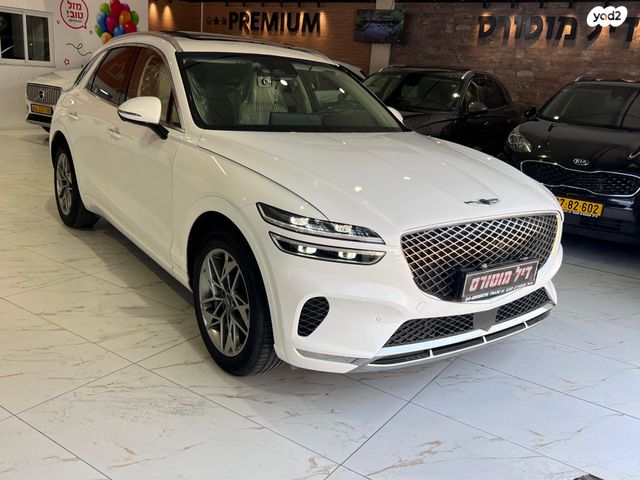 מודעת רכב ג'נסיס GV70