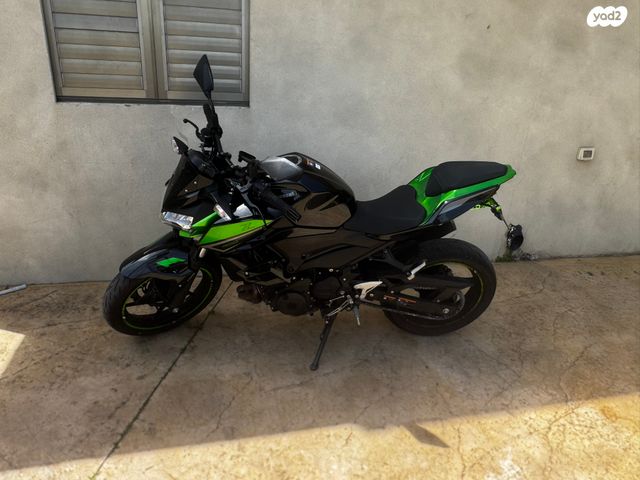 מודעת רכב קאוואסאקי Z400