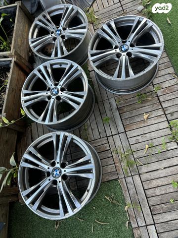 feedItemObj.data.row_1