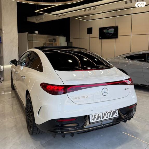 מודעת רכב מרצדס-בנץ EQE