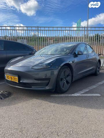 מודעת רכב טסלה מודל 3