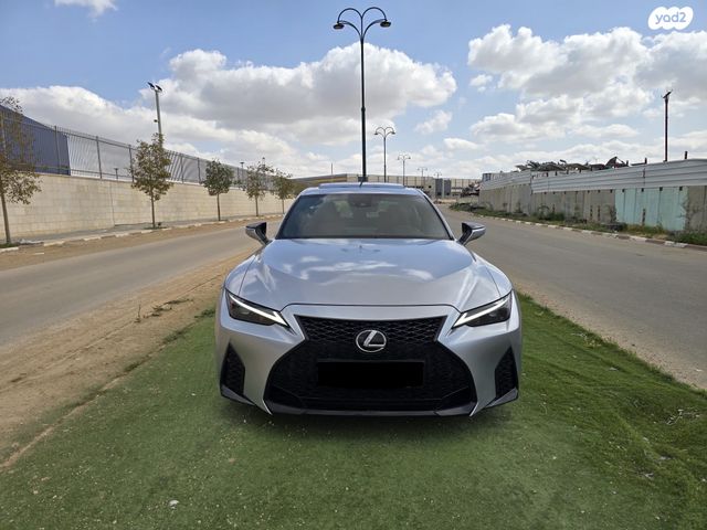 מודעת רכב לקסוס IS 2