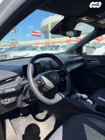 מודעת רכב אם ג'י MG3 2