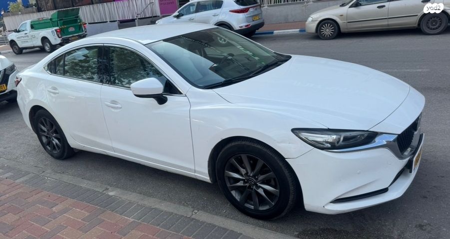 מודעת רכב מאזדה 6