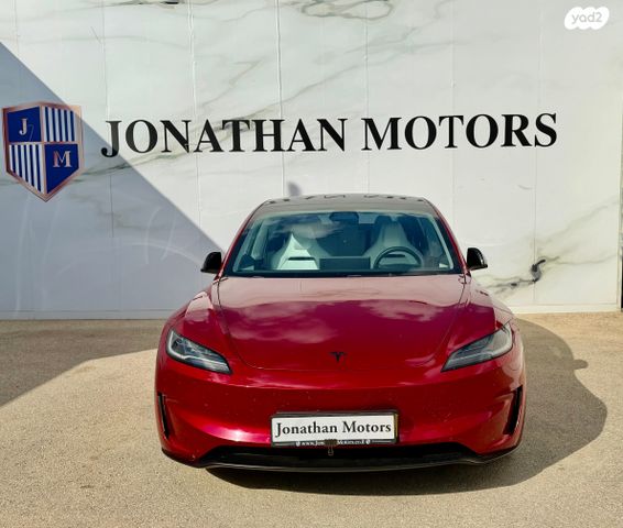 מודעת רכב טסלה מודל 3