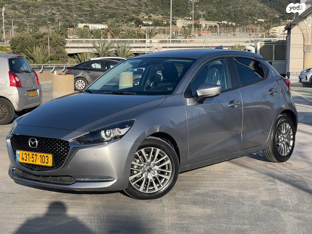 מודעת רכב מאזדה 2