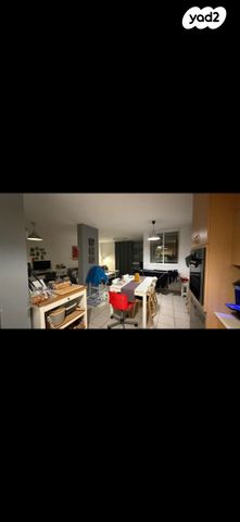 מוריץ דניאל 48