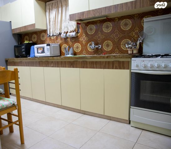 התשעים ושלוש 2