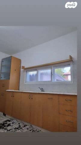 יוסף שפרינצק 66