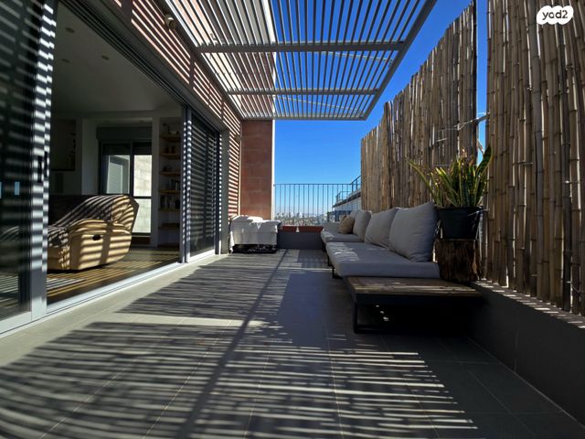 מודעת נכס, מבצע קדש, רעננה