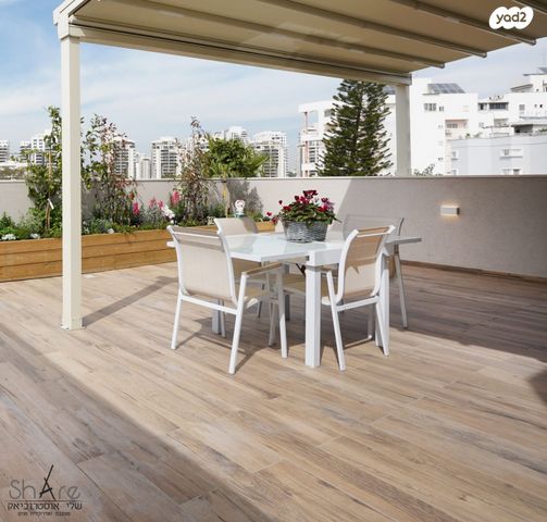 גג/ פנטהאוז