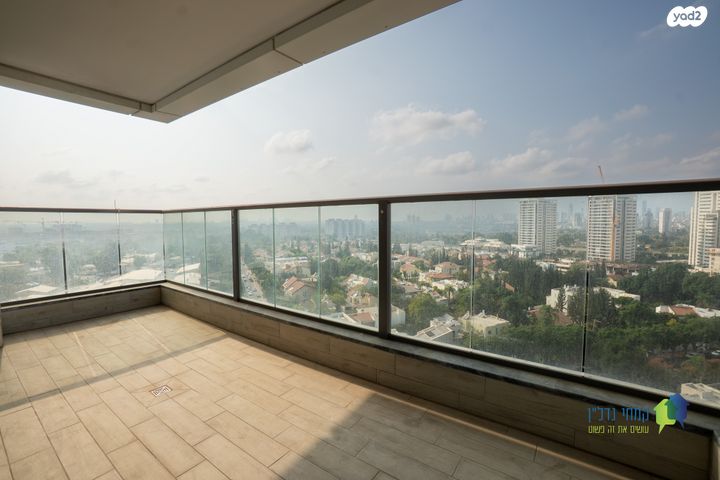 דירה, קרית קריניצי, רמת גן