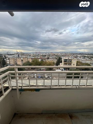 דרך יד לבנים 32