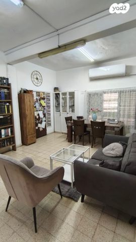 דירת גן, רמת חן ובן ציון, נתניה