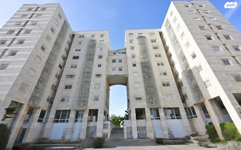 הרב זכריה מדאר 13