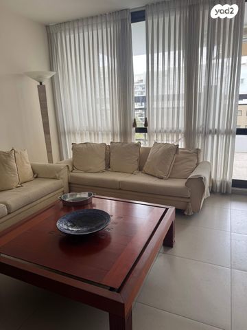 אזורי חן, גימל החדשה