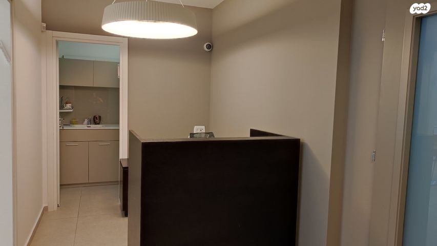 מודעת נכס, הברזל, עתידים, אזור התעסוקה רמת החייל, תל אביב יפו