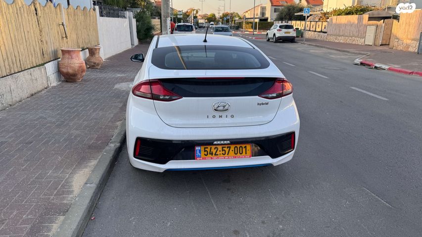 מודעת רכב יונדאי איוניק