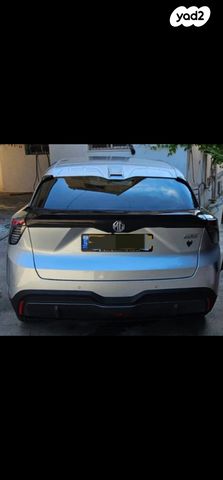 מודעת רכב אם ג'י MG4