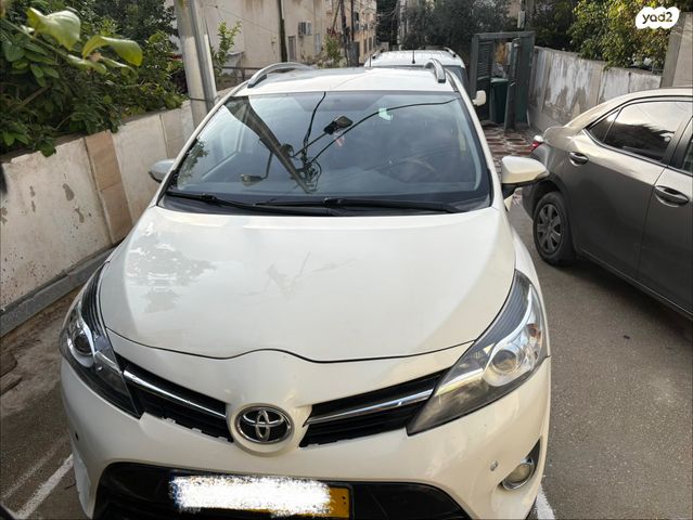 מודעת רכב טויוטה ורסו