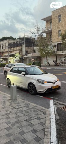 מודעת רכב אם ג'י MG3