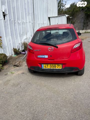 מודעת רכב מאזדה 2