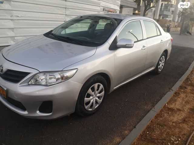 מודעת רכב טויוטה קורולה