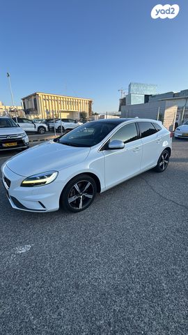 מודעת רכב וולוו V40