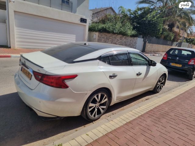 מודעת רכב ניסאן מקסימה