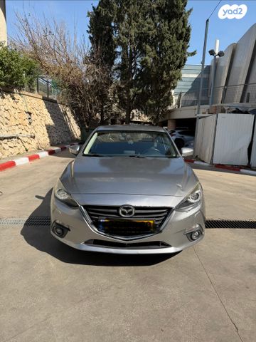 מודעת רכב מאזדה 3
