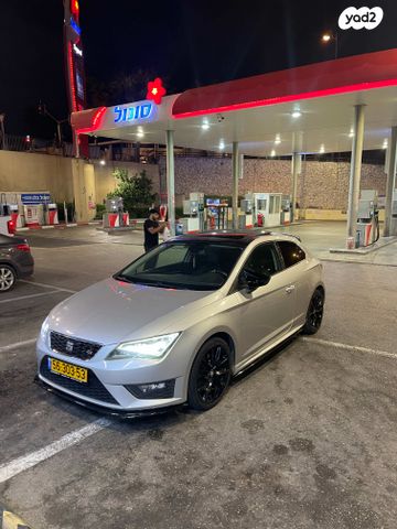 מודעת רכב סיאט לאון