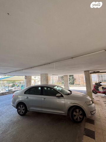 מודעת רכב סקודה ראפיד