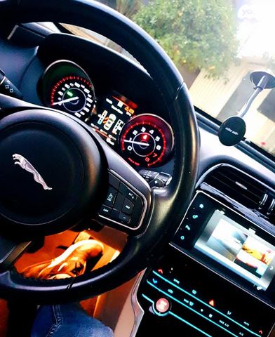 מודעת רכב יגואר XE