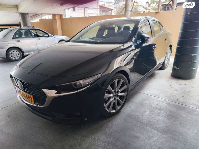 מודעת רכב מאזדה 3