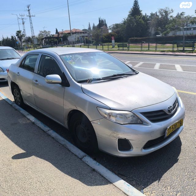 מודעת רכב טויוטה קורולה
