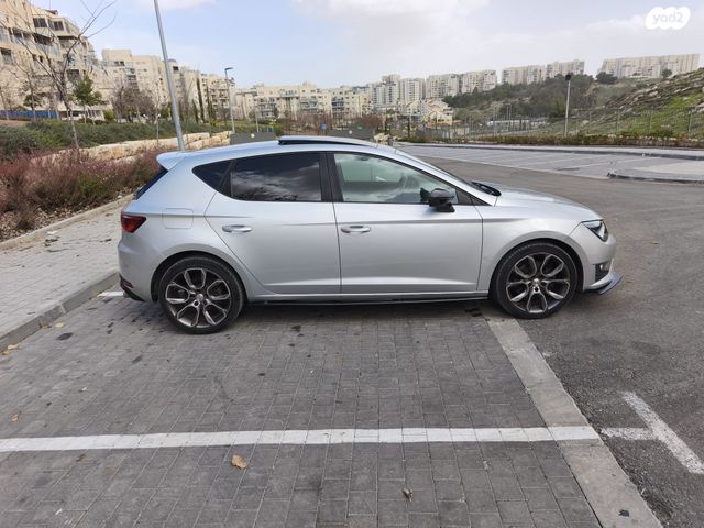 מודעת רכב סיאט לאון