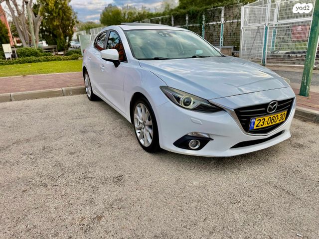 מודעת רכב מאזדה 3