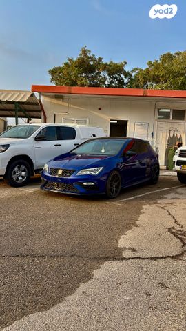 מודעת רכב סיאט לאון