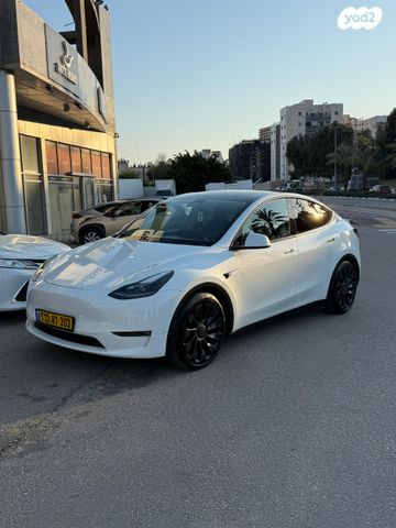 מודעת רכב טסלה מודל Y