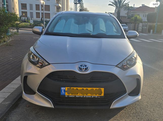 מודעת רכב טויוטה יאריס