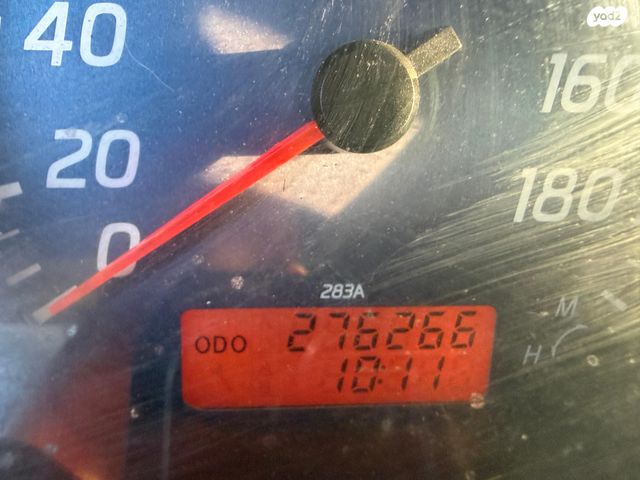 מודעת רכב ניסאן ווינר