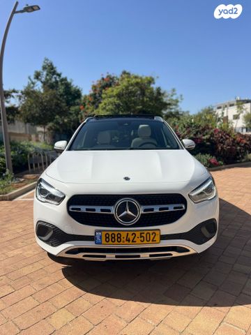 מודעת רכב מרצדס-בנץ GLA 1