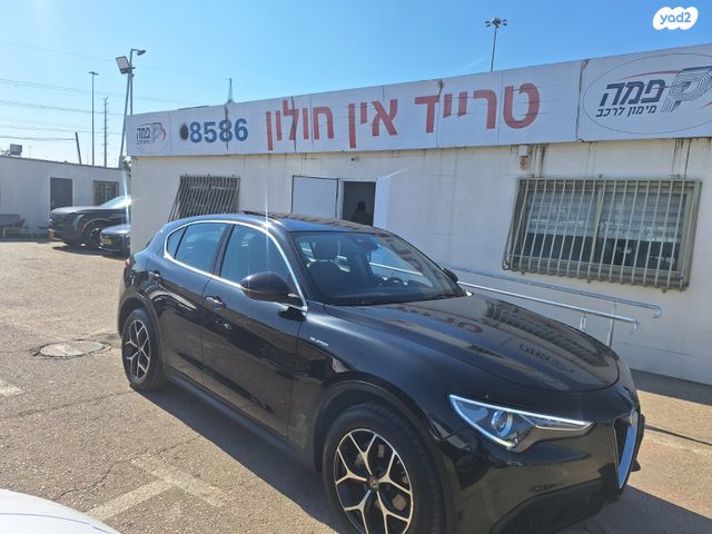 מודעת רכב אלפא רומיאו סטלביו