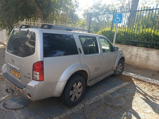 מודעת רכב ניסאן פאת'פיינדר