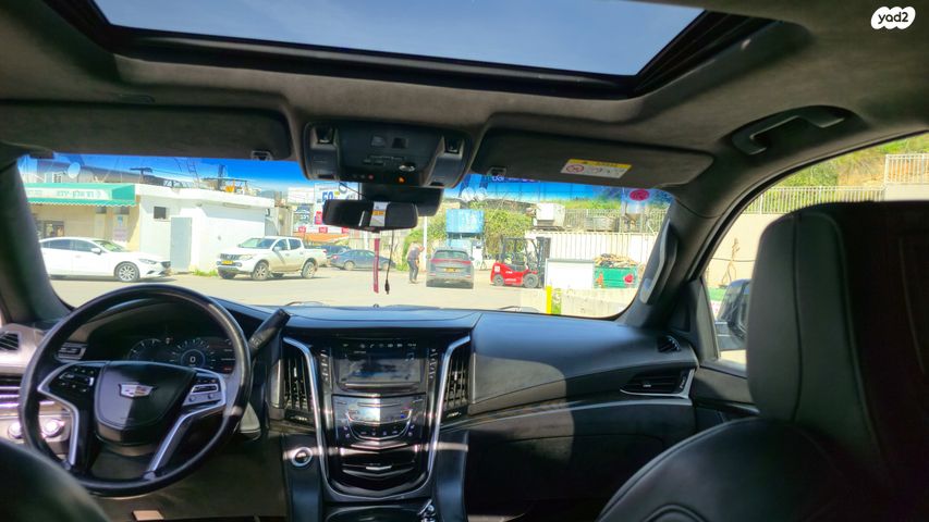 מודעת רכב קאדילק אסקלייד 2