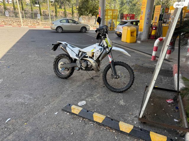 מודעת רכב הוסקוורנה TE300