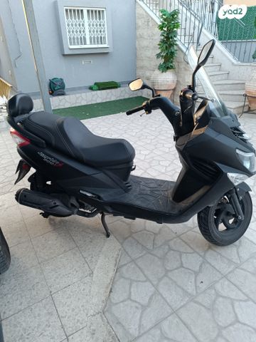 מודעת רכב סאן יאנג ג'וי רייד 200